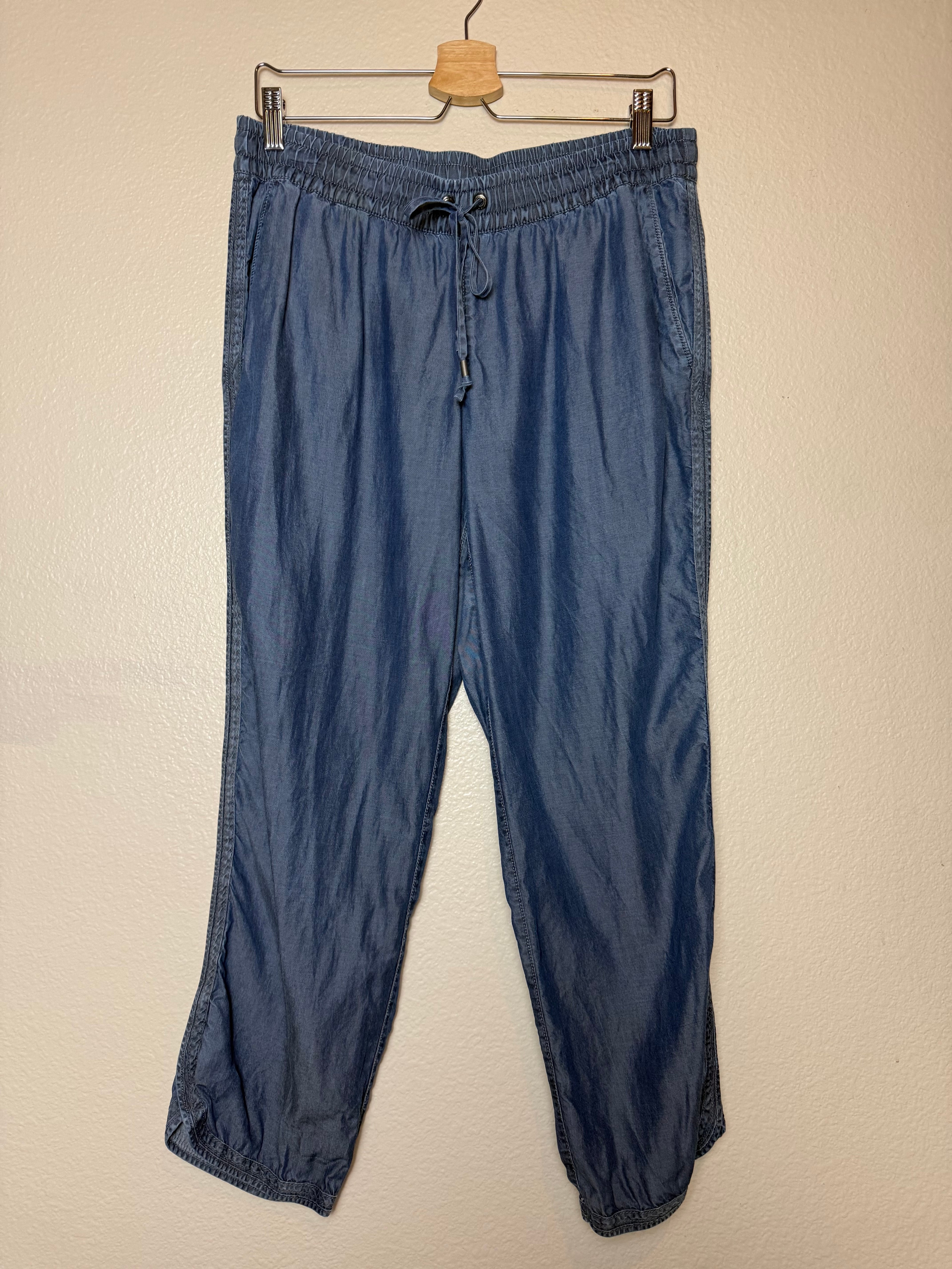 Lands End 100% Lyocell Size 10 Blue Denim-Colored Pants