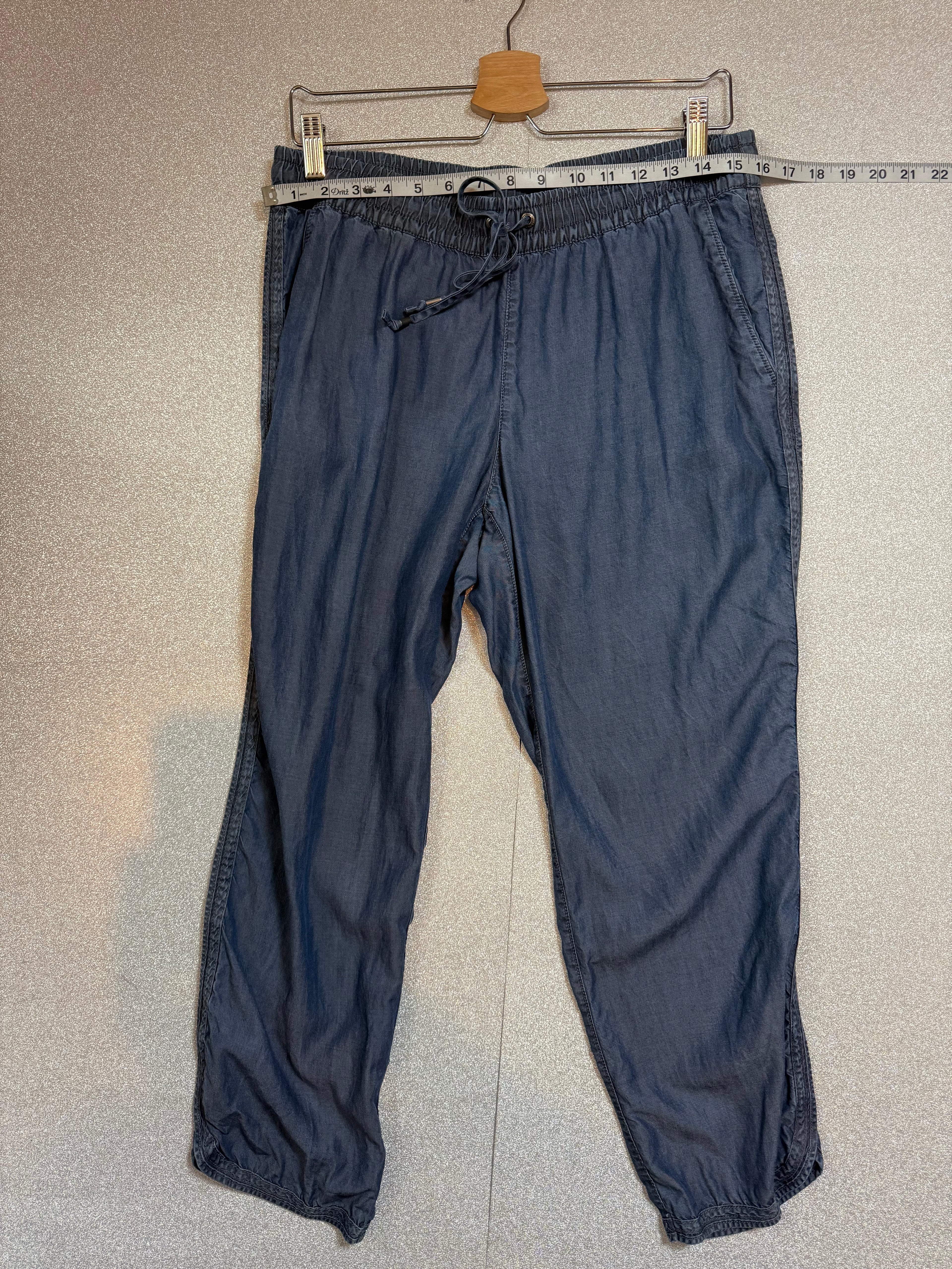 Lands End 100% Lyocell Size 10 Blue Denim-Colored Pants