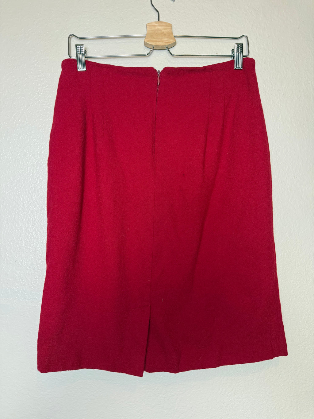 Jones New York 100% Wool Size 14 Red Pencil Skirt