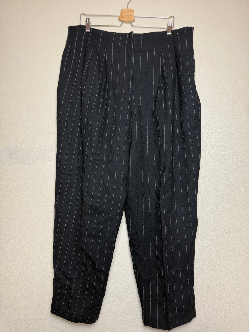 Amanda Smithii 100% Wool Size 20W Black Pinstripe Pants