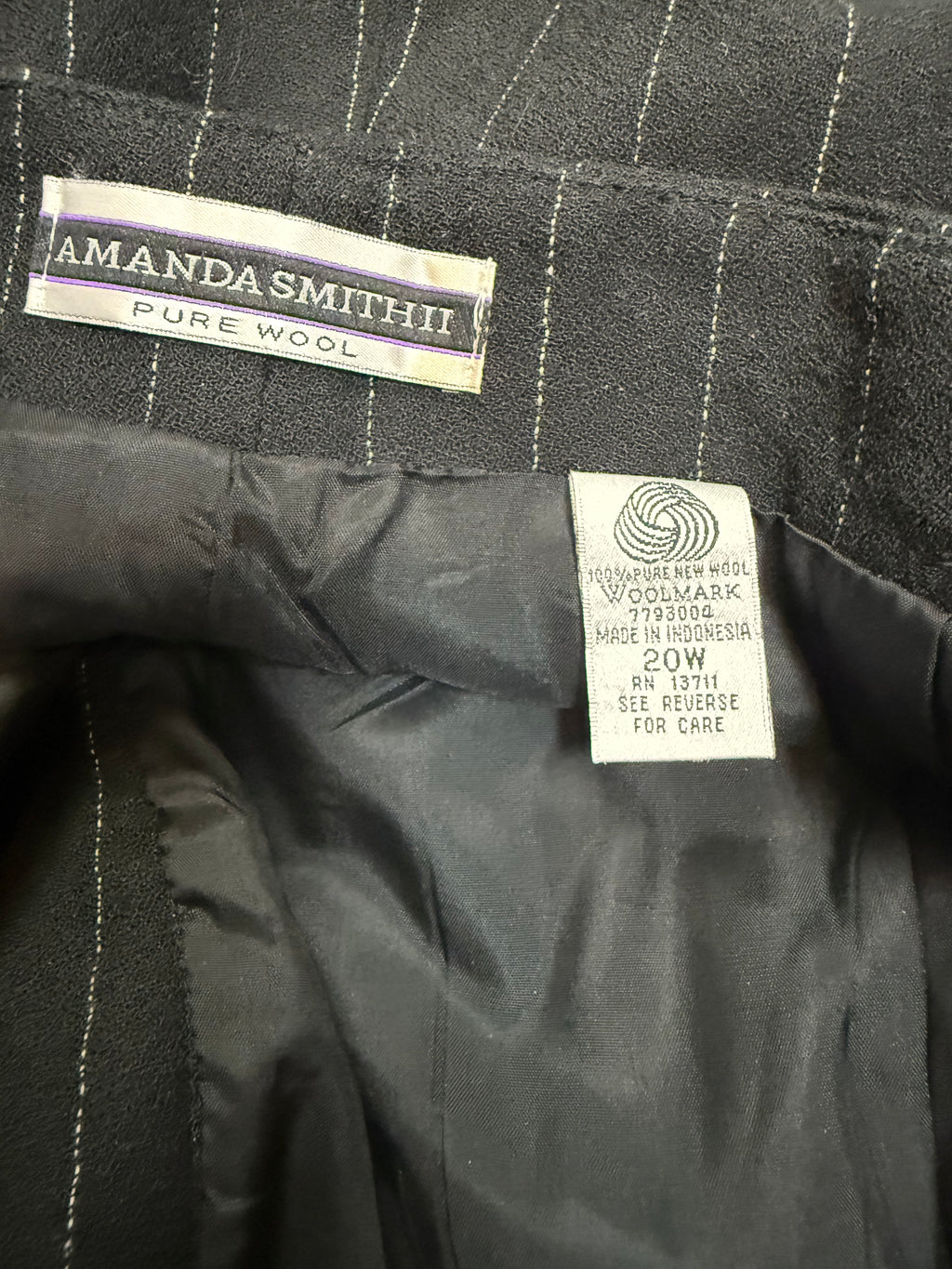 Amanda Smithii 100% Wool Size 20W Black Pinstripe Pants