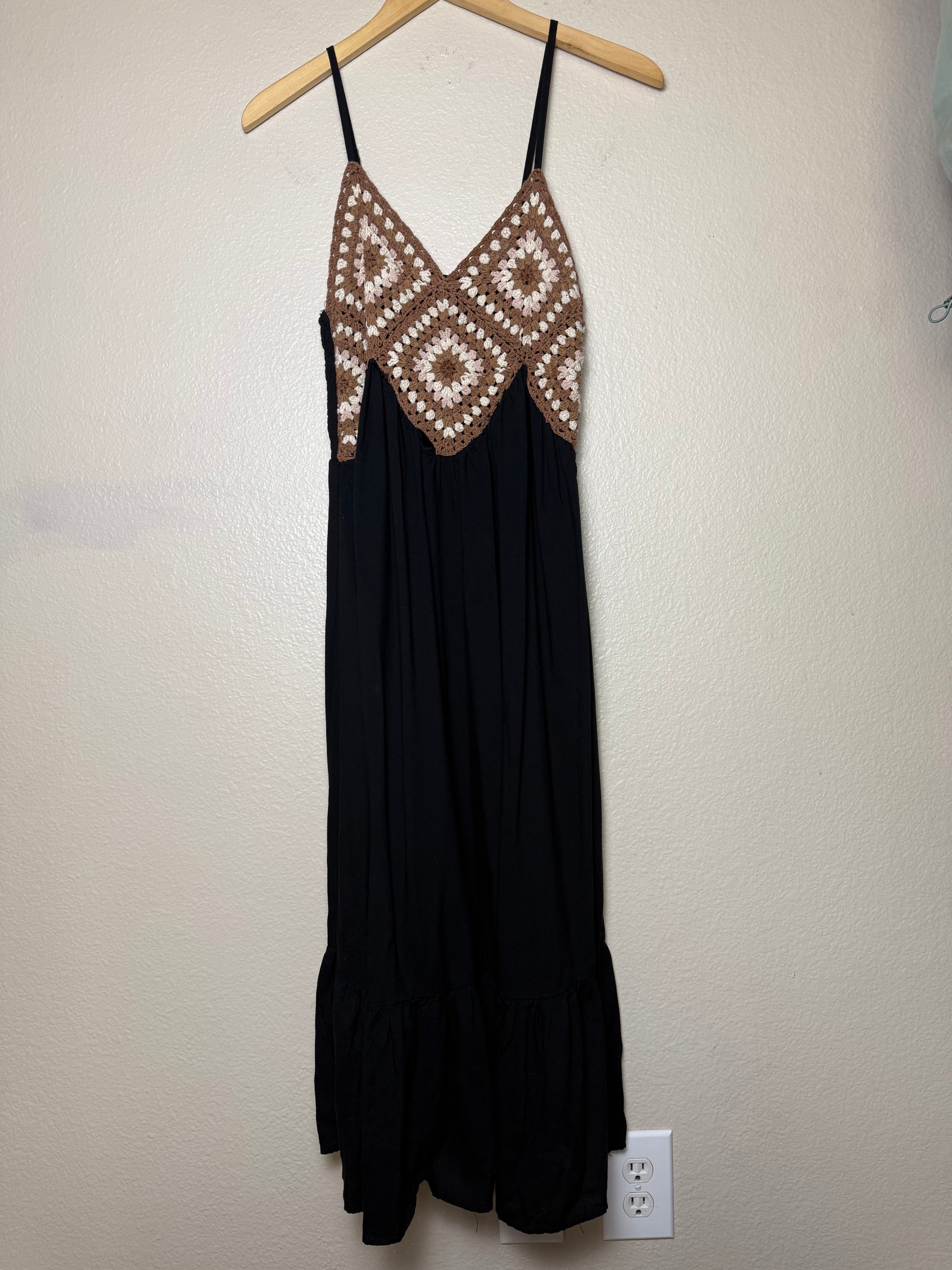 Raviya 100% Rayon 100% Cotton Crochet XL Black with Brown Crochet Top Maxi Dress