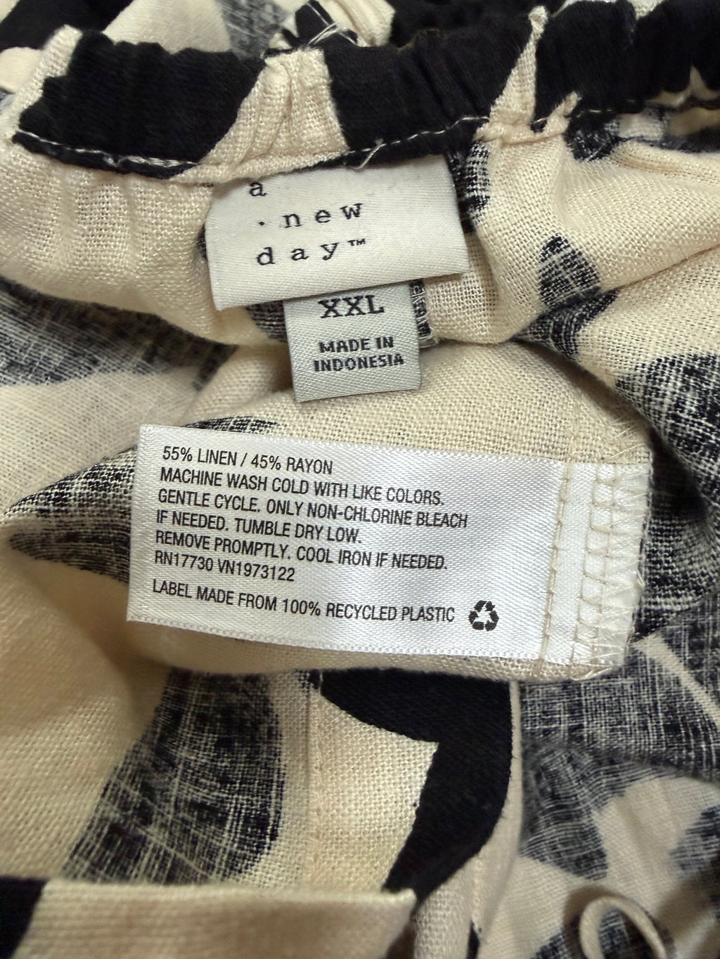 A New Day 55% Linen 45% Rayon 2XBlack and Off White Plant Print Spaghetti Strap Mini Dress