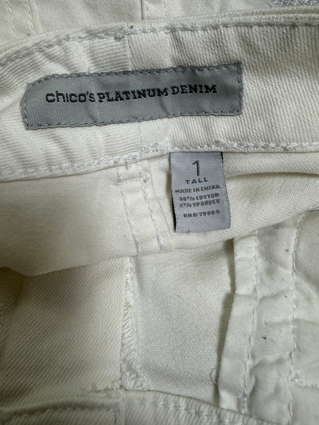 Chico's 98% Cotton 2% Spandex Size 1 (L, Size 10, Size 12) White Skinny Jeans