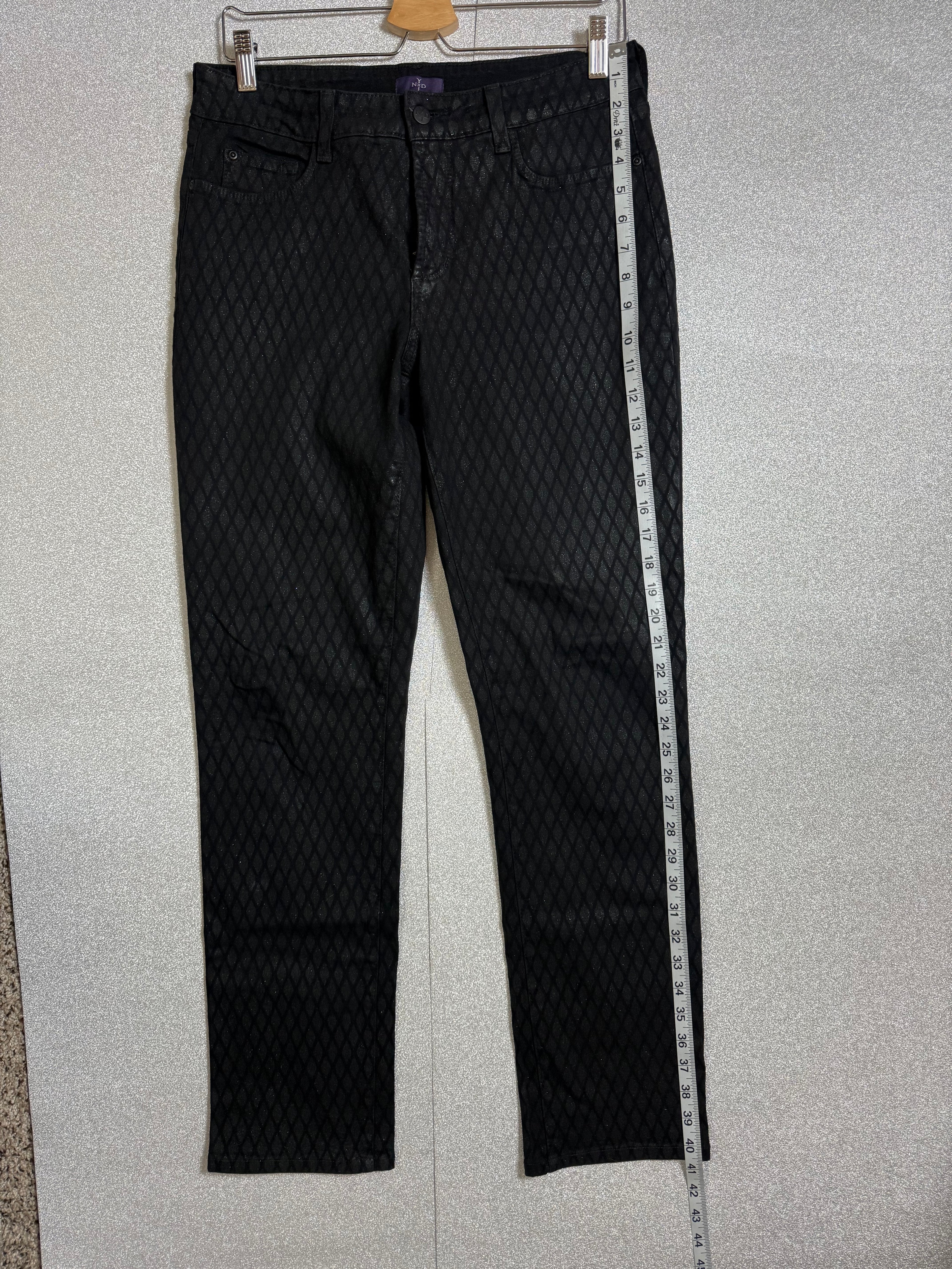 NYJD 96% Cotton 4% Spandex Size 8 Black Metallic Fish Net Design Skinny Jeans