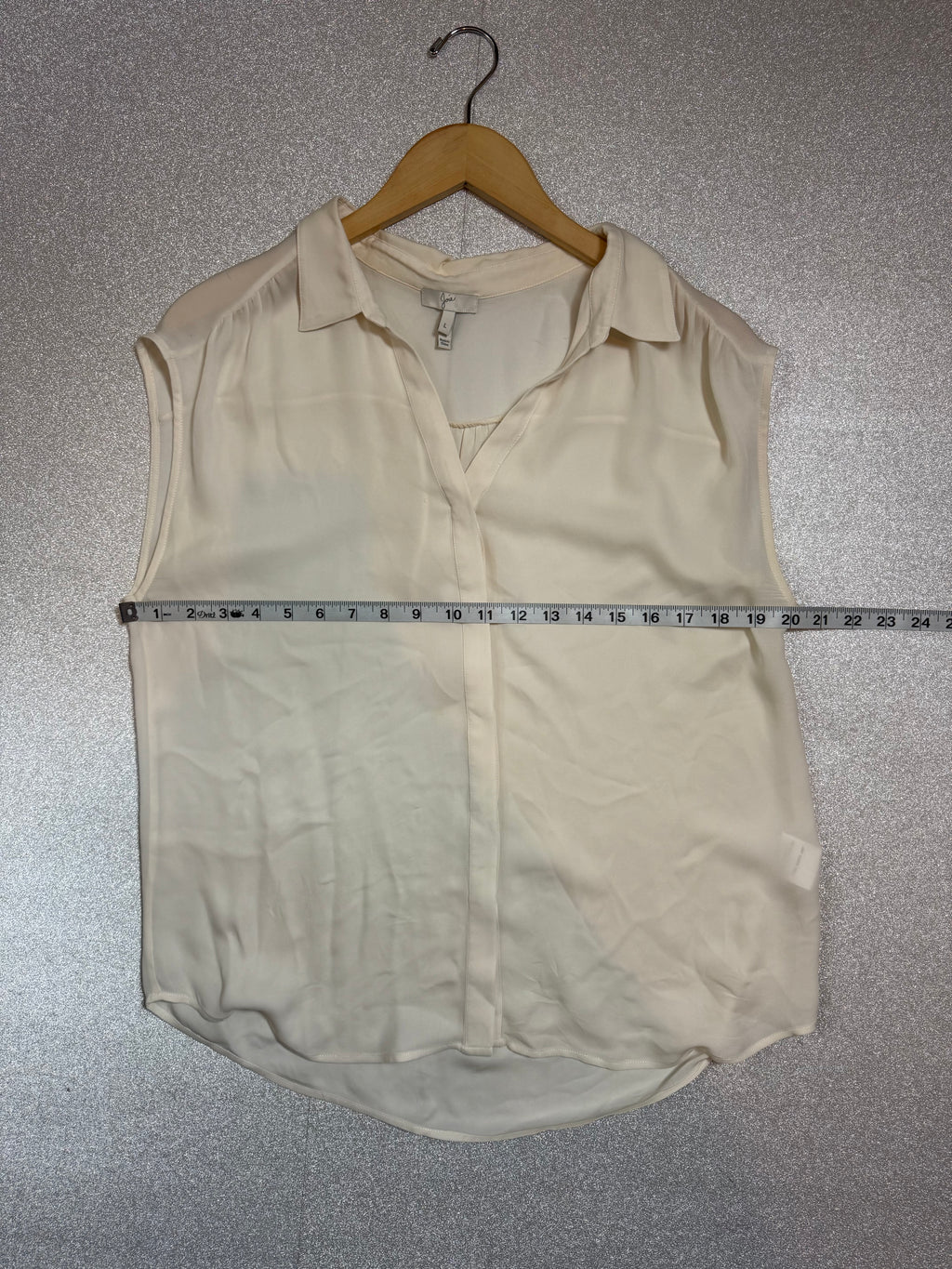 Joie 100% Silk L Off White Collared Button Down Tank Top