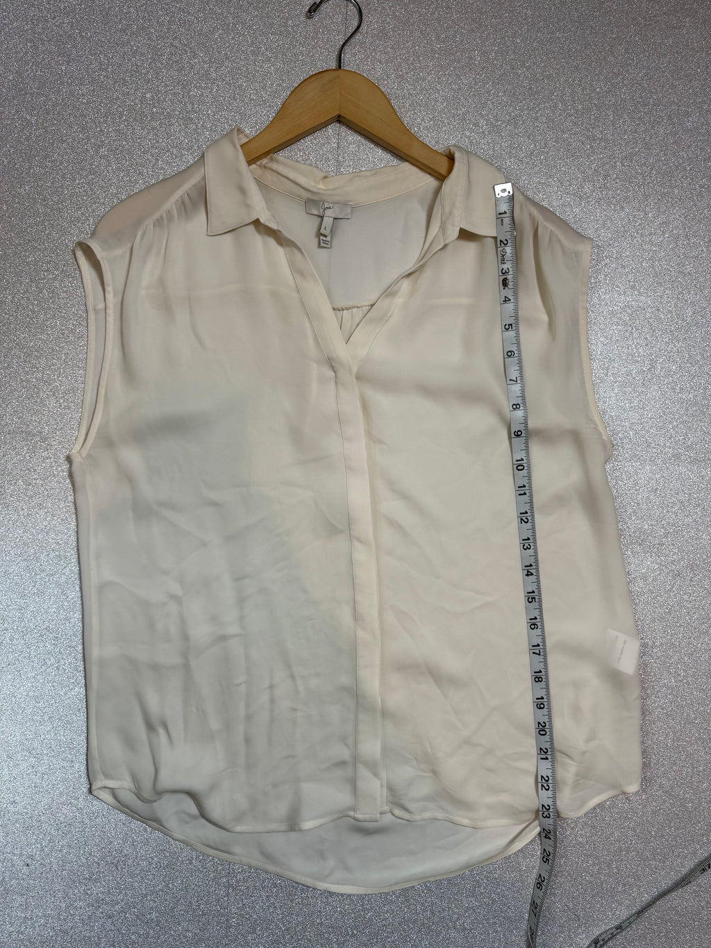 Joie 100% Silk L Off White Collared Button Down Tank Top