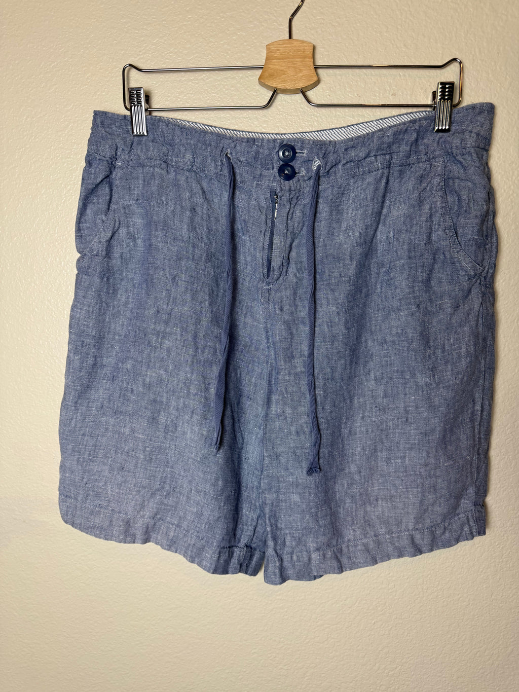 Jones New York 100% Linen Size 12 Light Blue Mid Thigh Shorts
