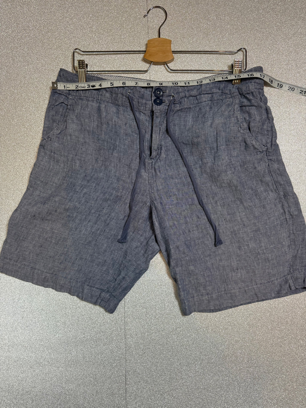 Jones New York 100% Linen Size 12 Light Blue Mid Thigh Shorts