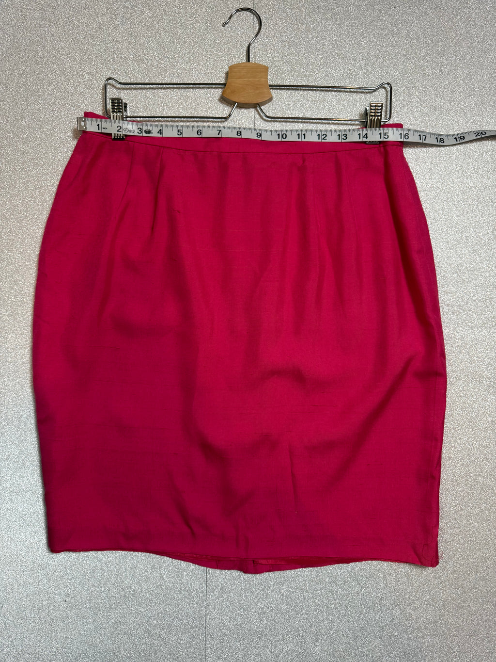 Donna Morgan 100% Silk Size 14 Red Pencil Skirt