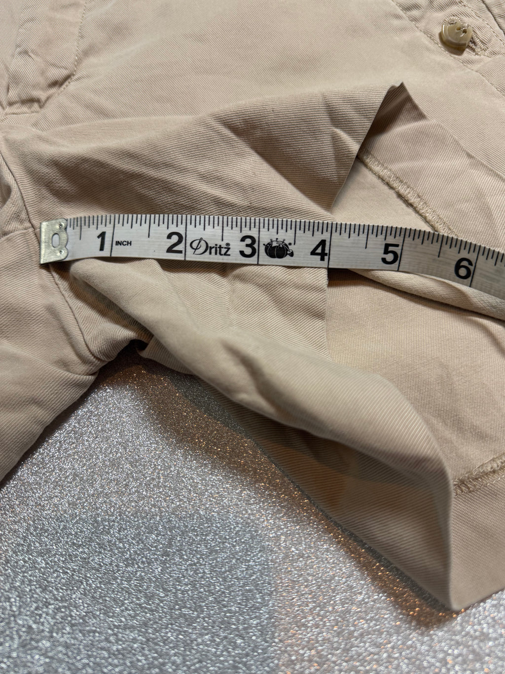 Banana Republic 60% Tencel Lyocell 40% Cotton Size 8 Khaki Shorts