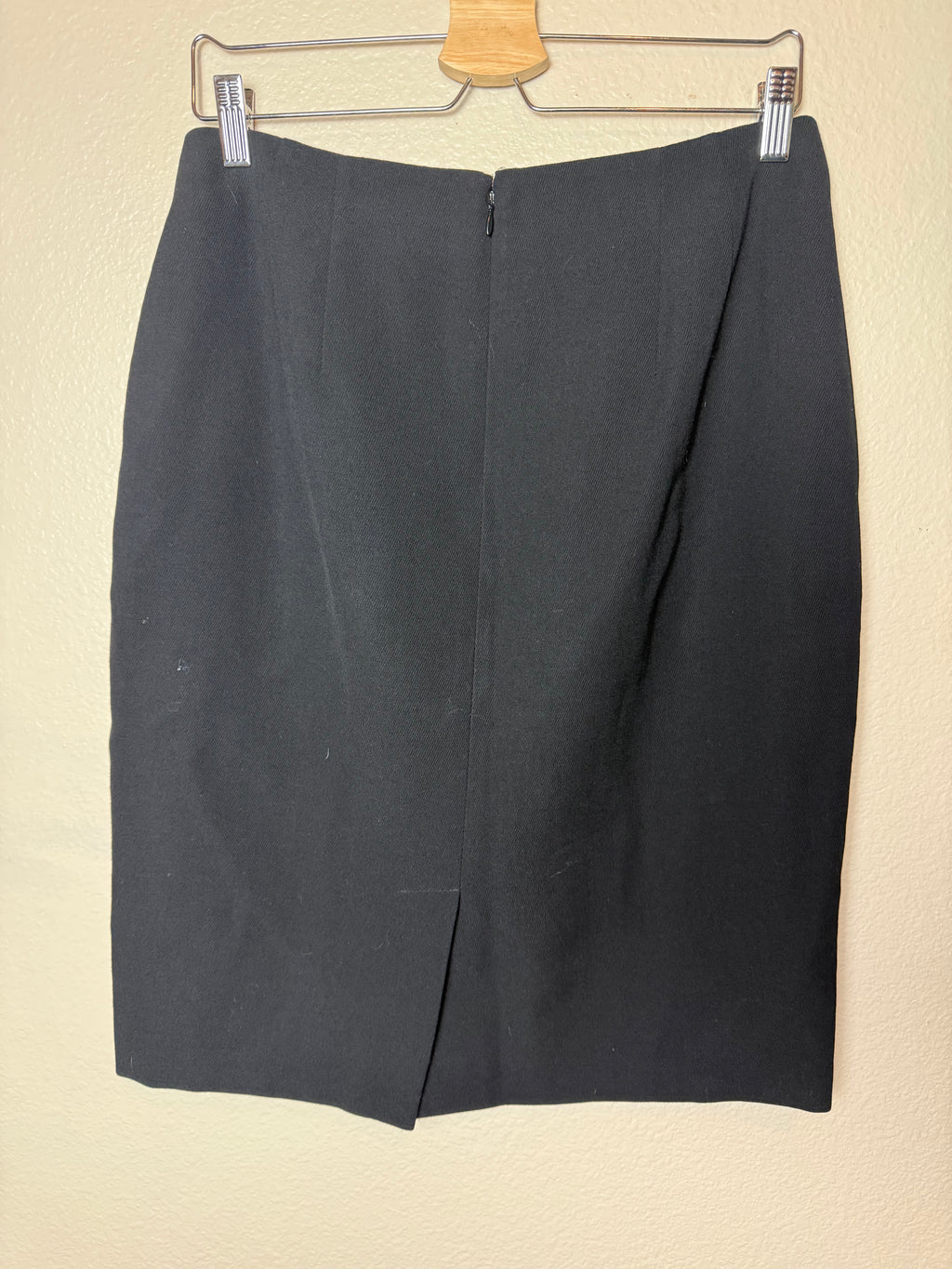 Linda Allard Ellen Tracy 100% Wool Size 12 Black Pencil Skirt