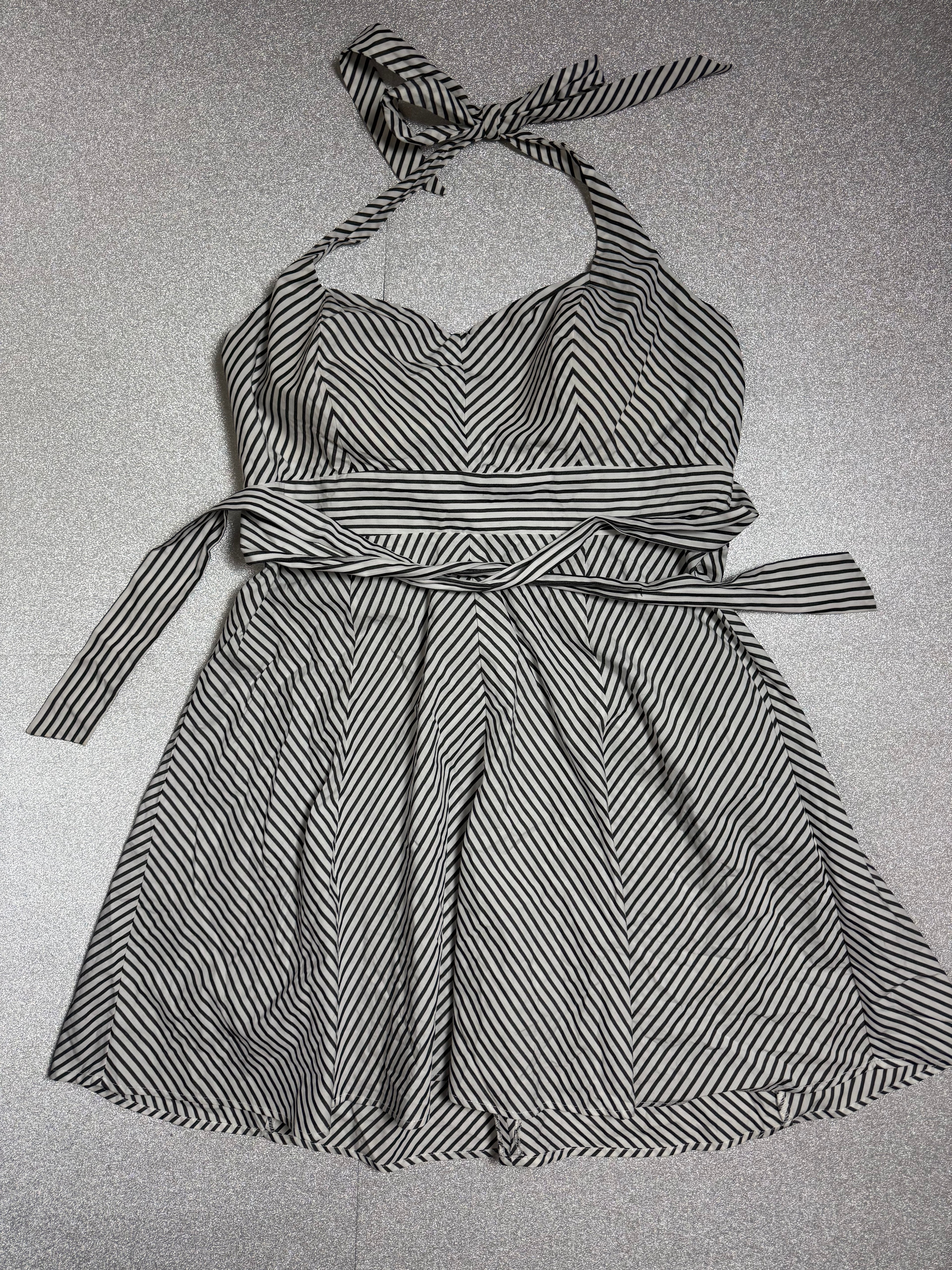 A. Byer 100% Cotton Size 15 (Size 14, Size 16) Black and White Chevron Halter Mini Dress
