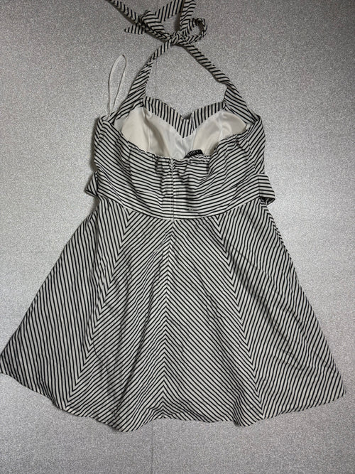 A. Byer 100% Cotton Size 15 (Size 14, Size 16) Black and White Chevron Halter Mini Dress
