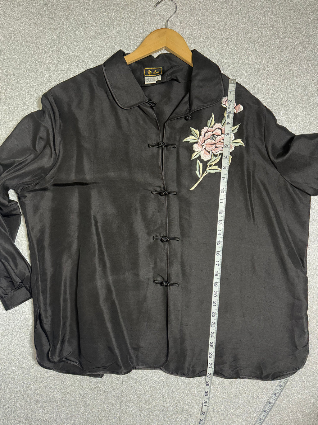 Yi Lin 100% Silk 2XL Black Long Sleeve Button Down with Embroidered Rose