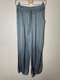 Made in Italy 70% Visocose 30% Silk M Grey Satin Pants