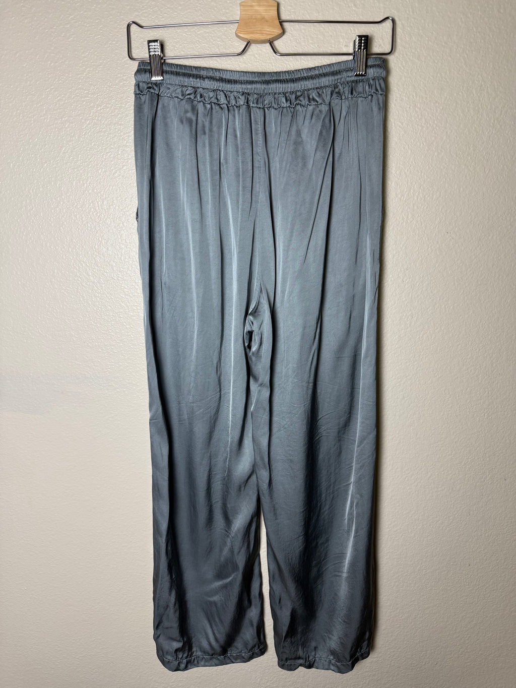 Made in Italy 70% Visocose 30% Silk M Grey Satin Pants