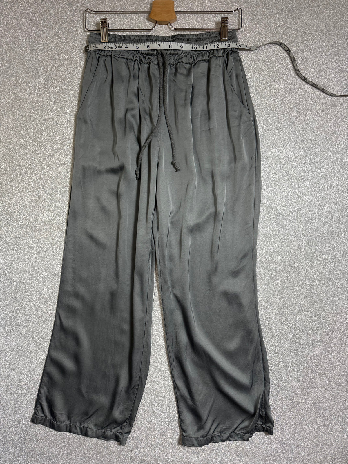 Made in Italy 70% Visocose 30% Silk M Grey Satin Pants