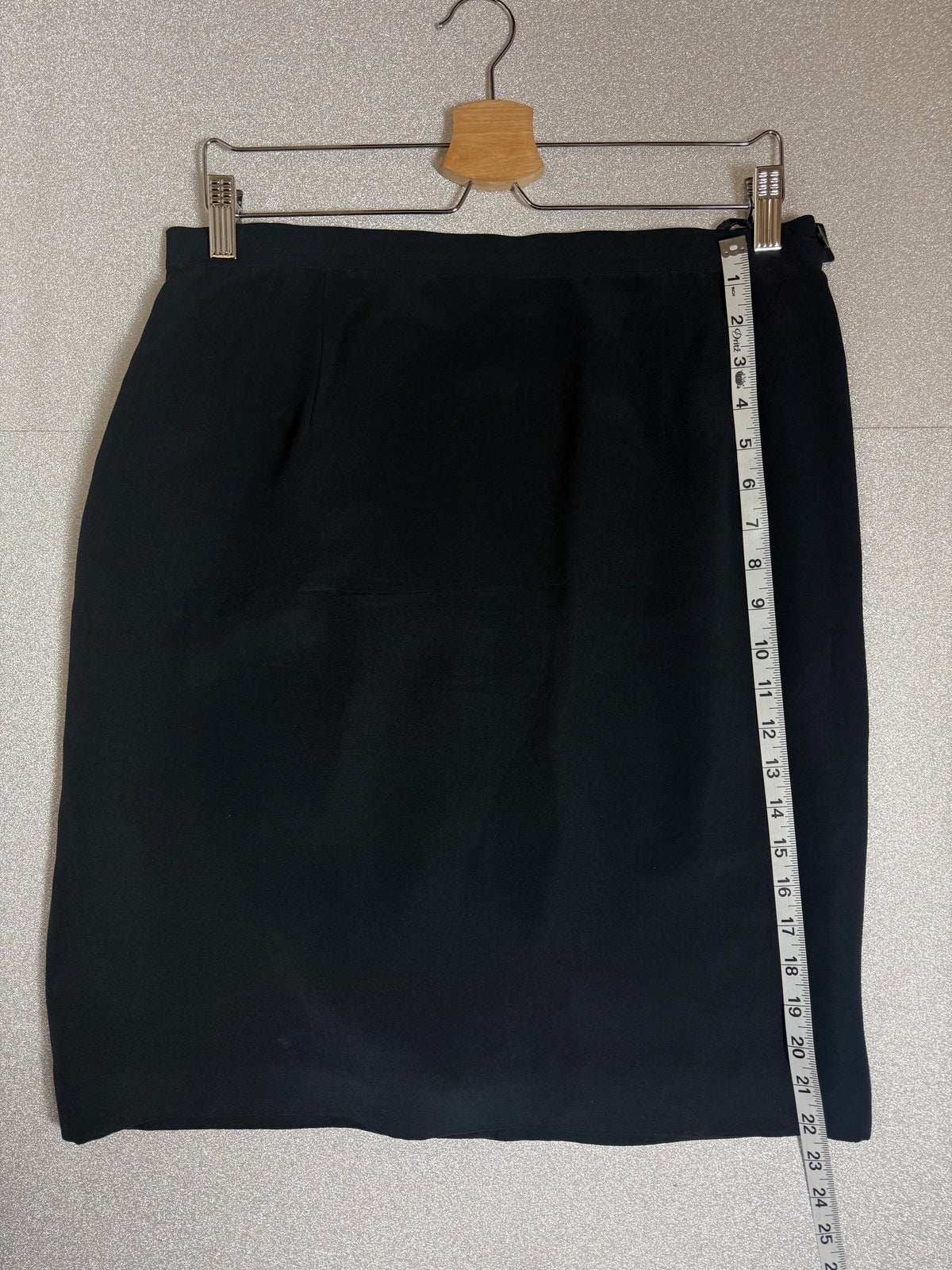 Jones New York 100% Silk Size 14 Black Pencil Skirt