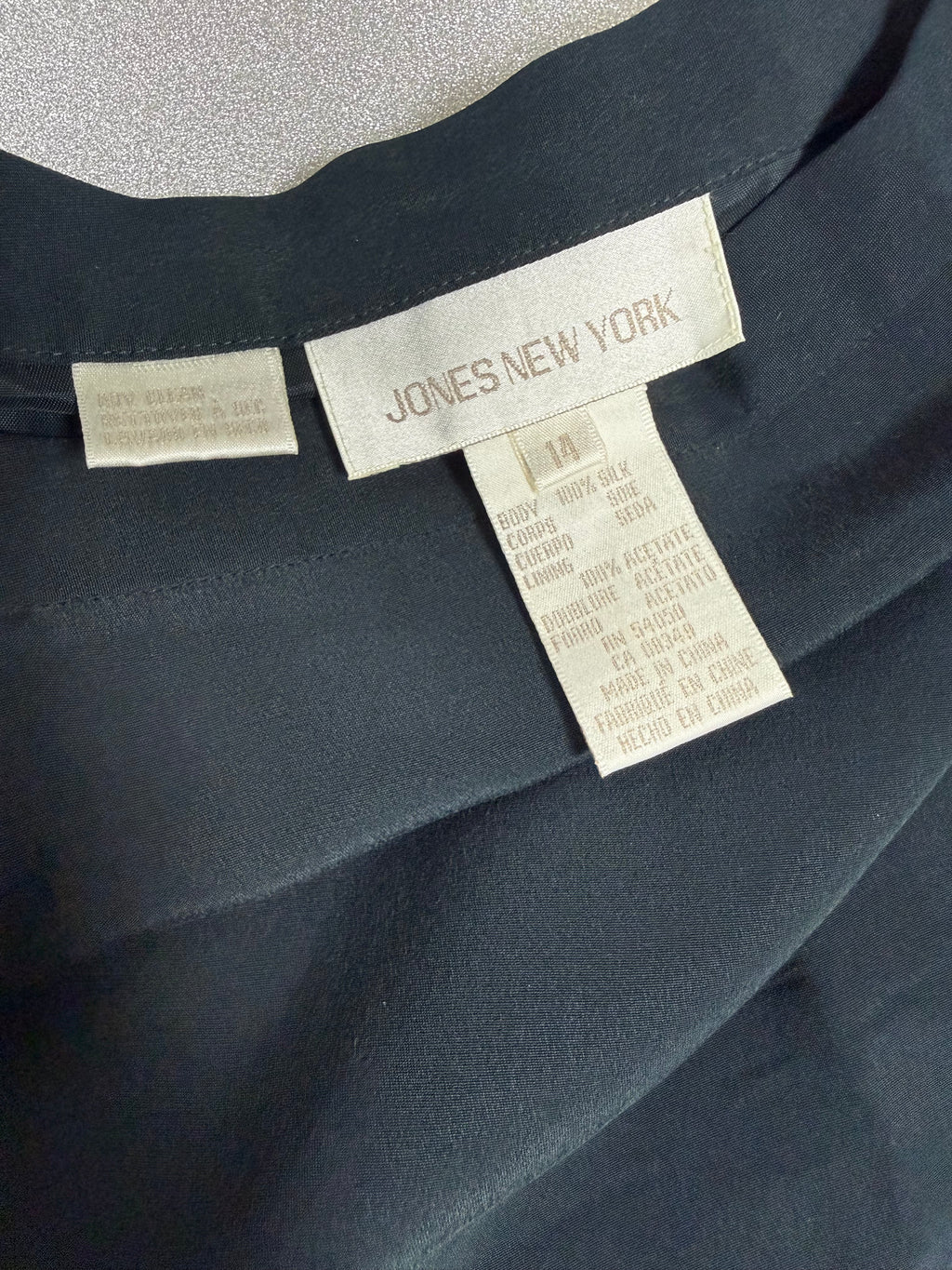 Jones New York 100% Silk Size 14 Black Pencil Skirt