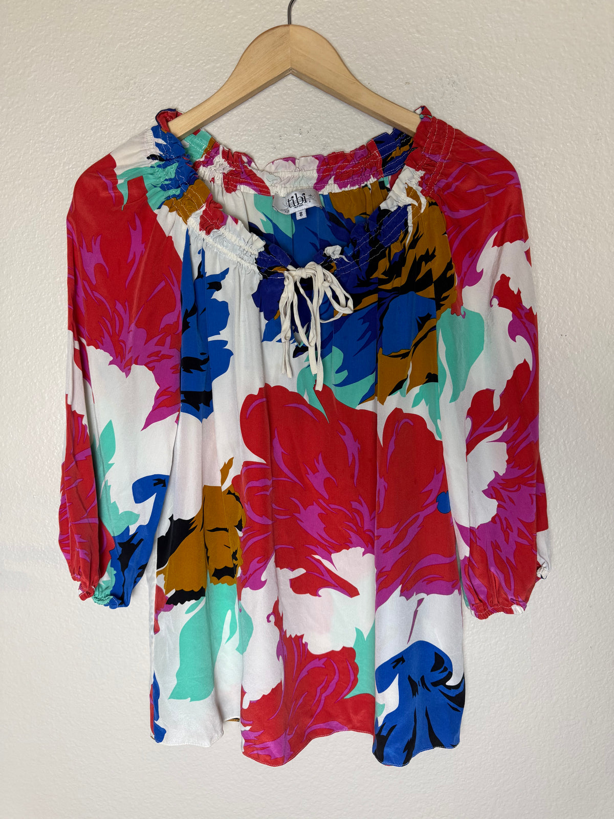 Tibi 100% Silk Size 8 Red Blue and White Floral Print 3/4 Sleeve Shirt