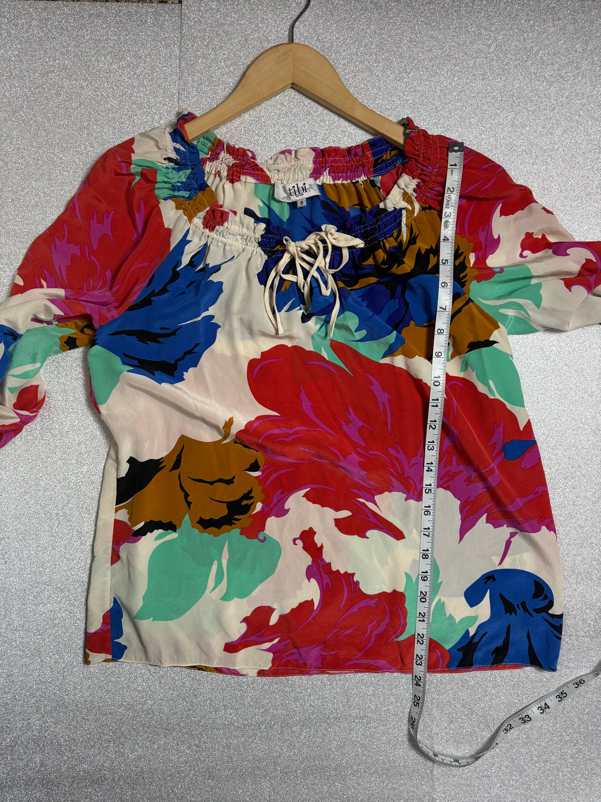 Tibi 100% Silk Size 8 Red Blue and White Floral Print 3/4 Sleeve Shirt
