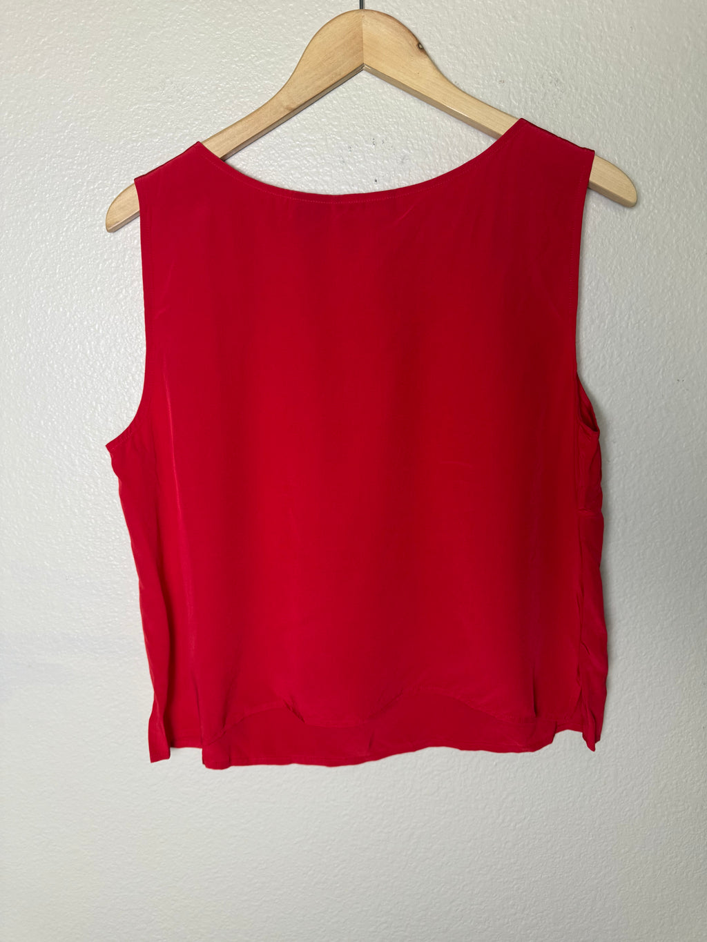 Sutton Studio 100% Silk L Red Tank Top