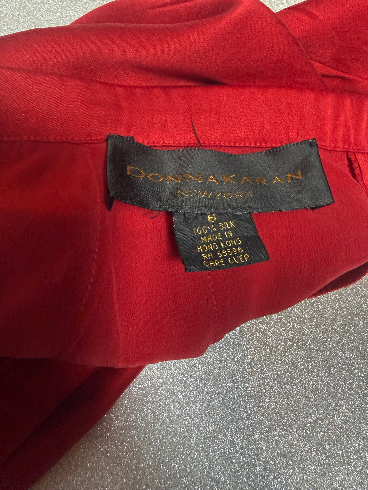 Donna Karan 100% Silk Size 6 Red Taper Leg Pants