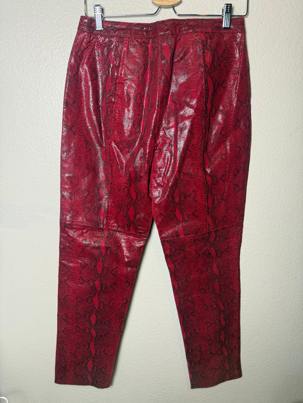 Margaret Godfrey 100% Leather Size 10 Red Snakeskin Skinny Pants