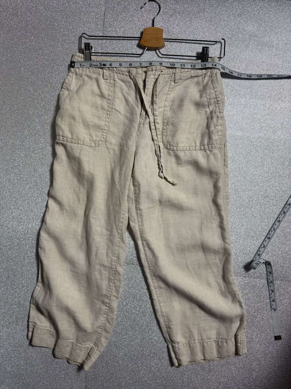 Lizwear 100% Linen Size 4 Beige Capri Pants