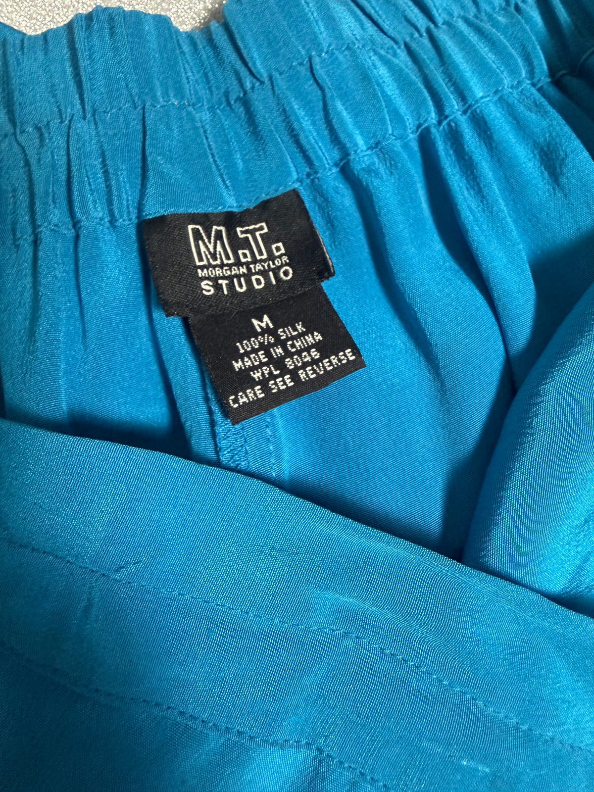 Morgan Taylor Studio 100% Silk M Blue Straight Leg Pants