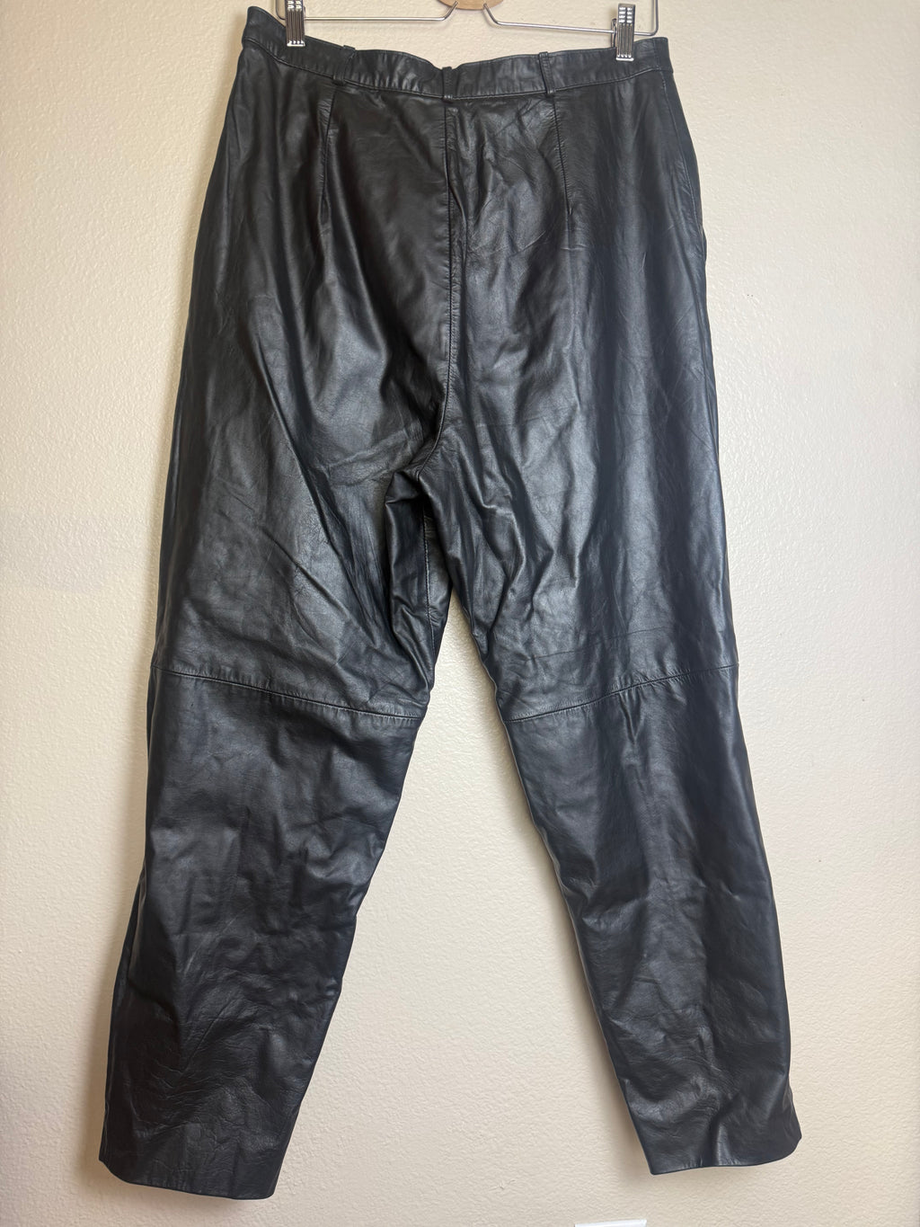 Avanti 100% Leather Size 18 Black Taper Leg Pants