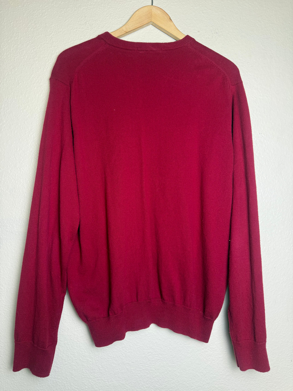 Crown & Ivy 95% Cotton 5% Cashmere L Red V-Neck Sweater