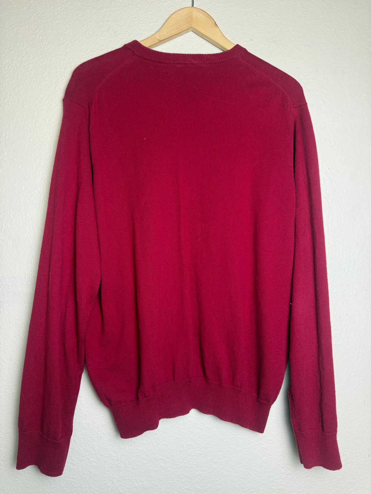 Crown & Ivy 95% Cotton 5% Cashmere L Red V-Neck Sweater
