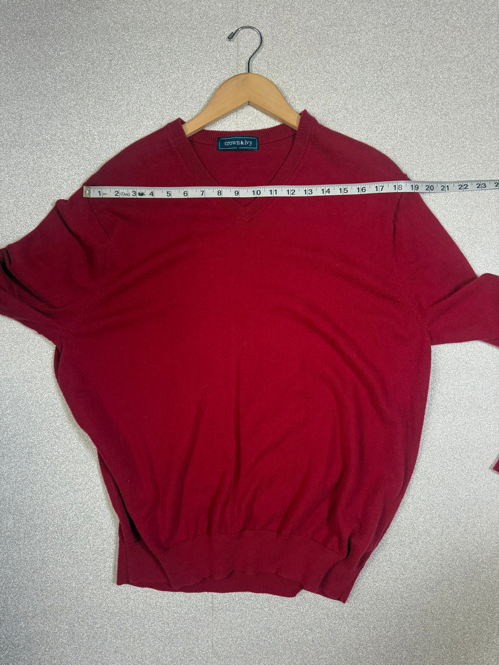 Crown & Ivy 95% Cotton 5% Cashmere L Red V-Neck Sweater