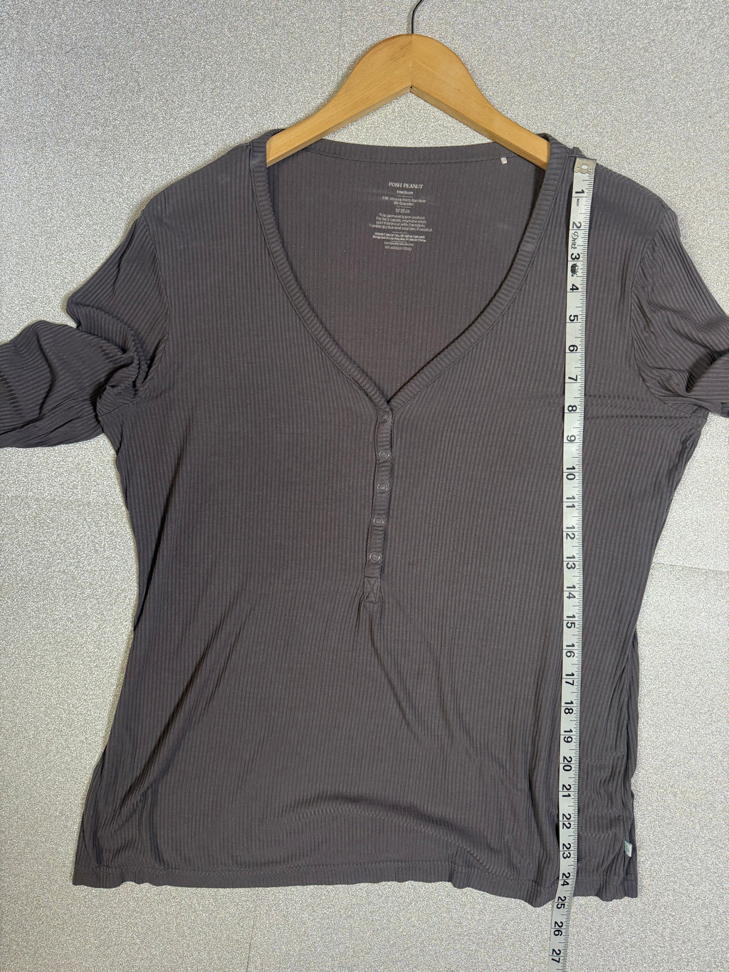 Posh Peanut 95% Viscose 5% Spandex M Grey Long Sleeve V-Neck