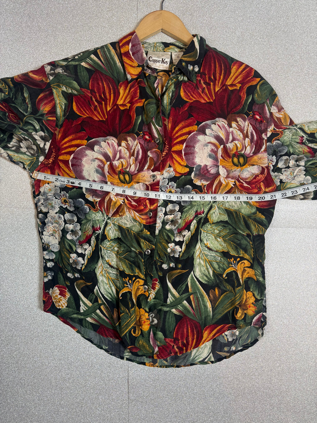 Copper Key 100% Silk M Floral Print Collared Button Down