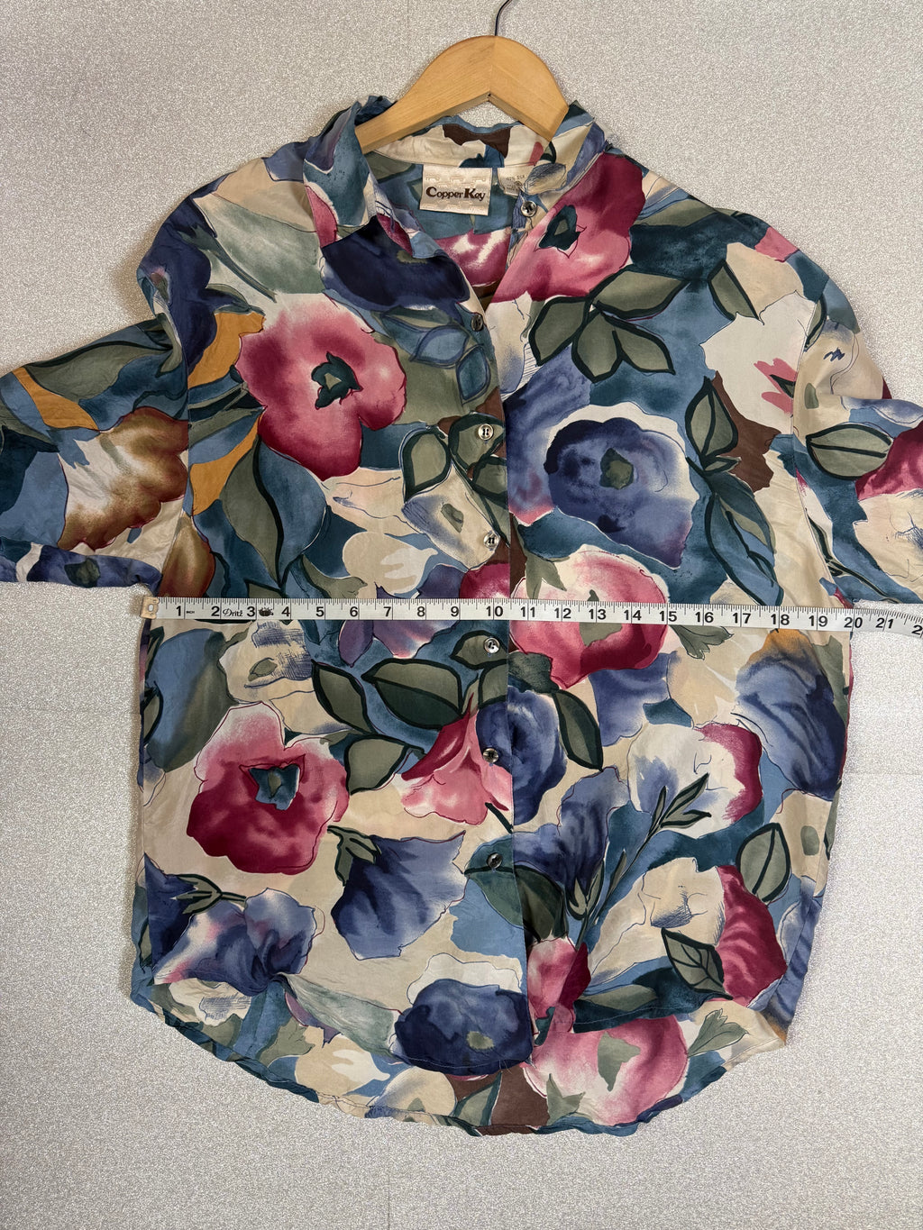 Copper Key 100% Silk S Floral Print Collared Button Down