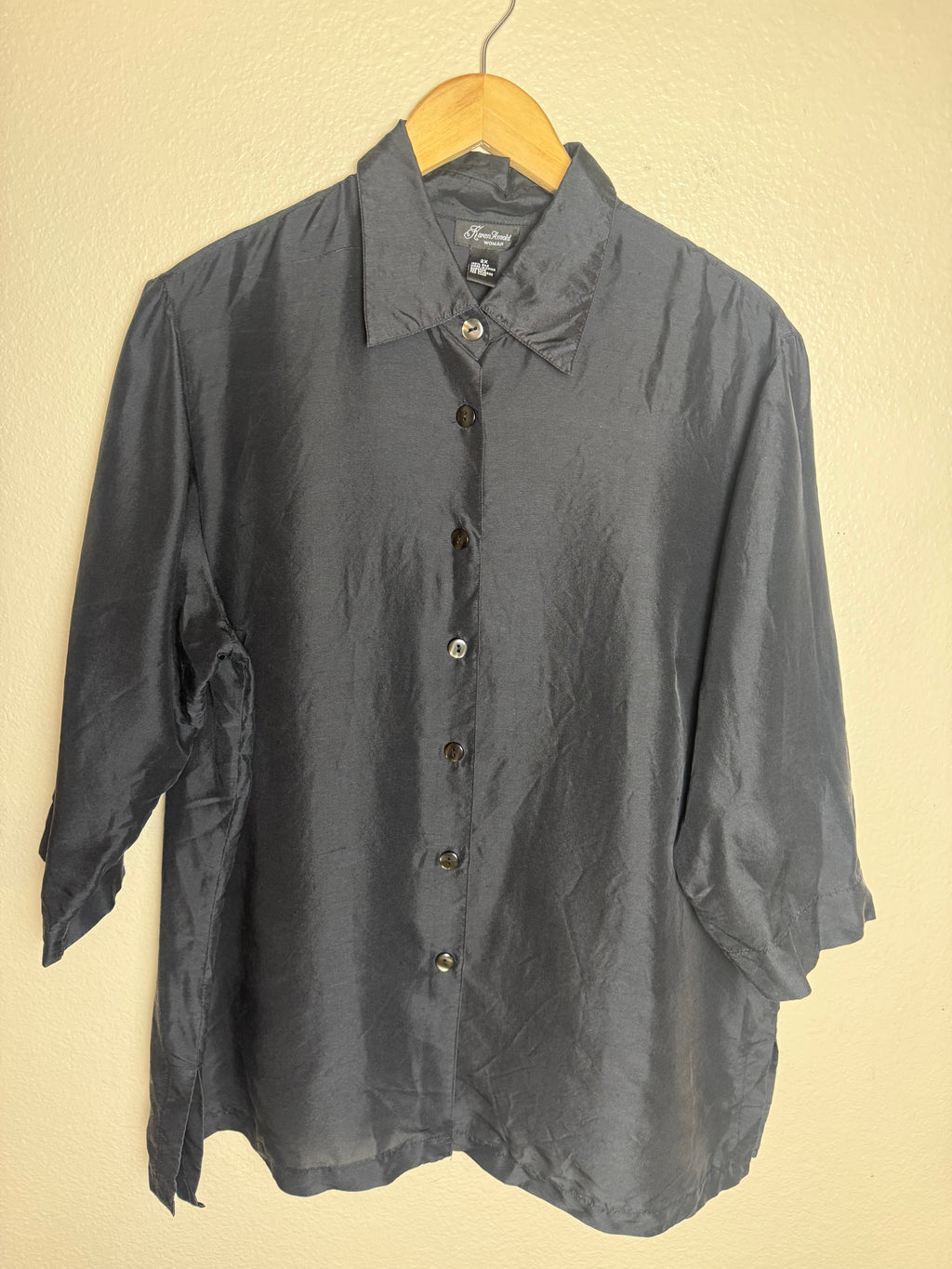 Karen Arnold 100% Silk 2X Black 3/4 Sleeve Button Down
