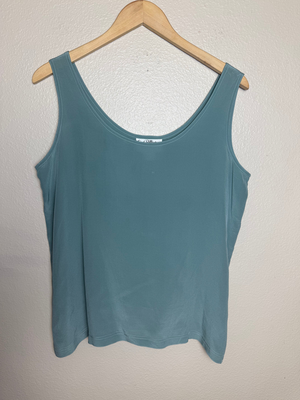 Carol Patterson 100% Silk L Dusty Light Blue Tank Top