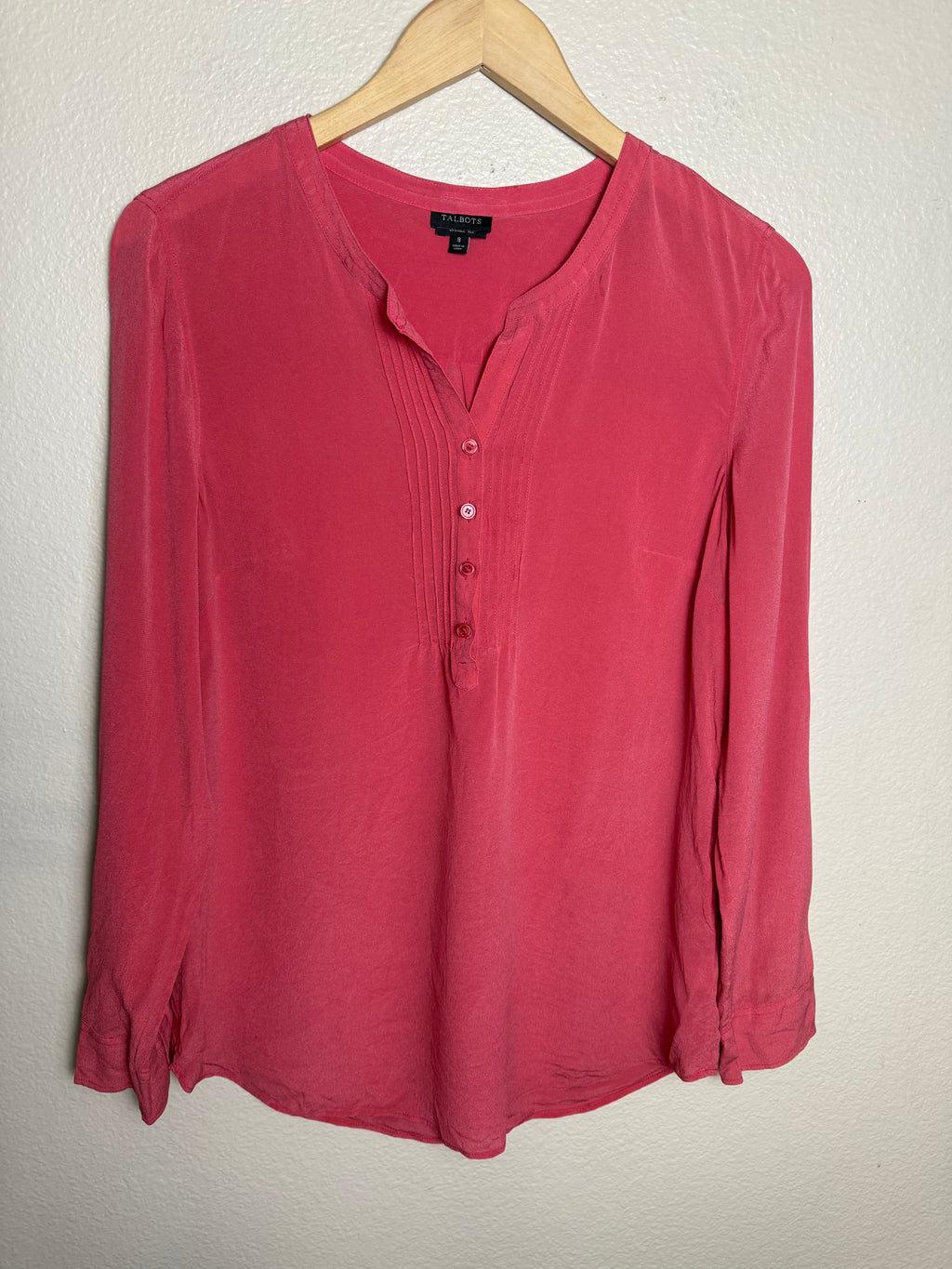Talbots 100% Silk Size 8 Coral Long Sleeve