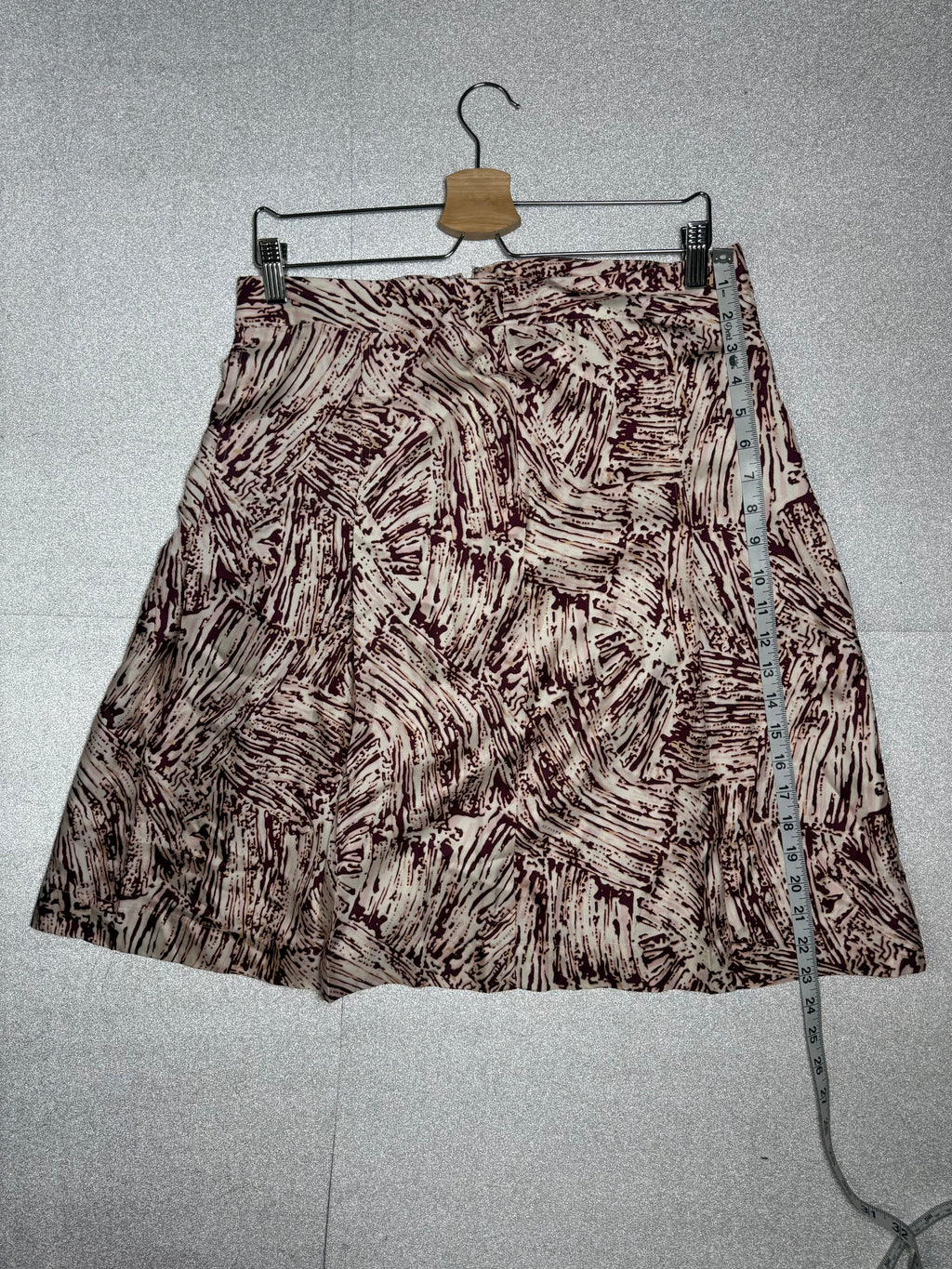 Merona 100% Silk Size 10 Cream and Maroon A-Line Skirt